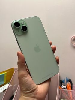iPhone 15 plus 128gb