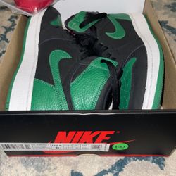 Air Jordan 1 Retro Size 5 $120