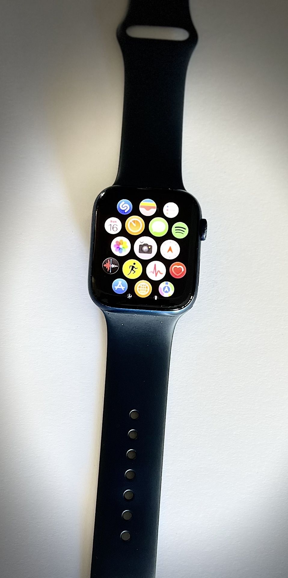 Apple Watch Series 6 w/GPS