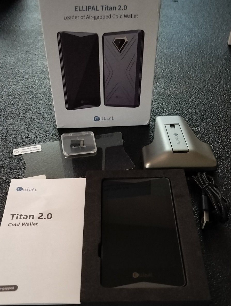ELLIPAL Titan 2.0 Crypto Cold Wallet / new/ see discription 👍👍