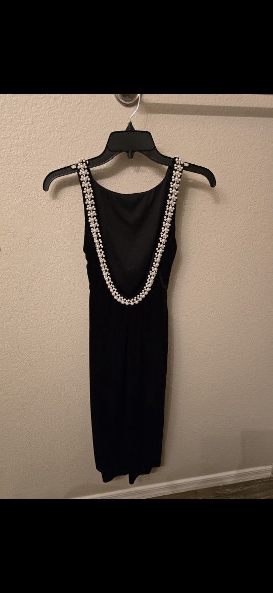 Black Dress With Pearl Accent