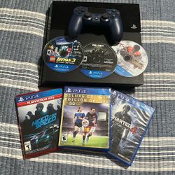 PS4 Bundle with 6 Games 