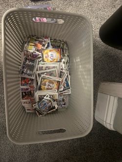 Mixed Lot of Sports Trading Cards
