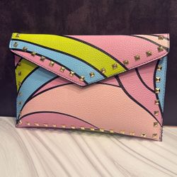 New & Beautiful 4pc Set BeautyBio