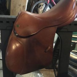 Prestige pony saddle W 15 inch seat