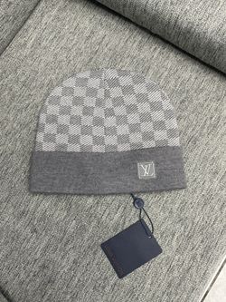 LV Beanie (CHECK DESCRIPTION!)