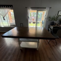 Kitchen table (no Chairs) 