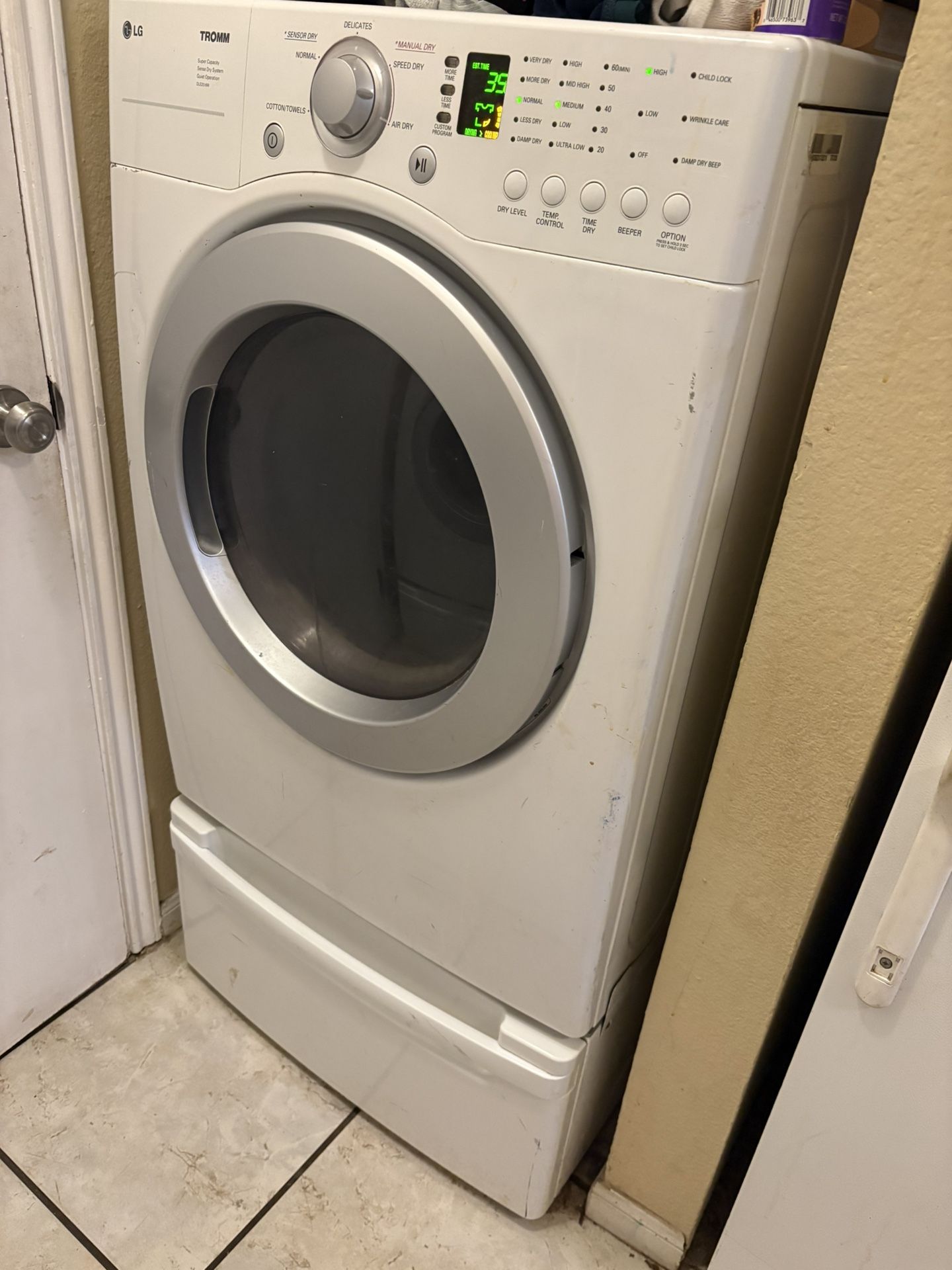LG Tromm Washer & Dryer