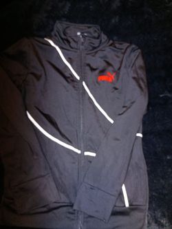 Puma jacket size kids 10-12