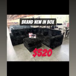 Brand New Sectional/sofa 