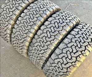 275 70 18 Bfgoodrich ko2 tires Con 80% de Vida Las 4