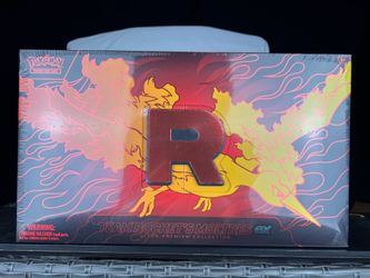 Team Rocket's Moltres EX Ultra Premium Collection