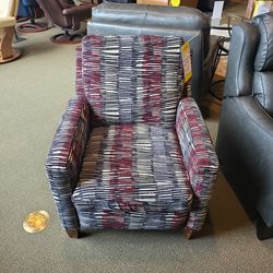 CLEARANCE ACCENT CHAIR