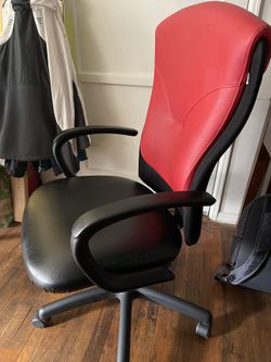 Gaming Chair - *PRICE DROP* Buy One Or Buy Them All 
