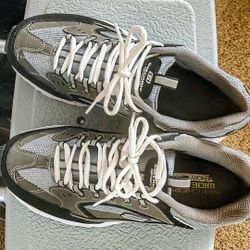 Skechers Sport Men's Energy Downforce Lace-Up Sneaker