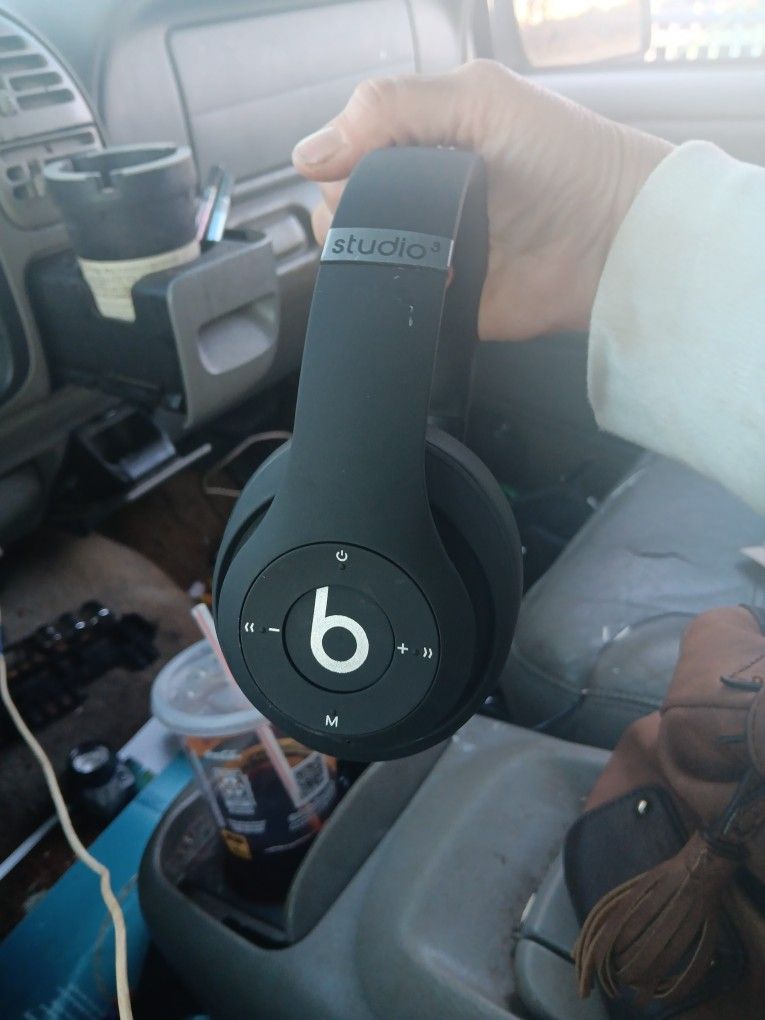 Beats Studio3 Headphones