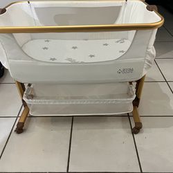 Rose Gold Baby Bassinet