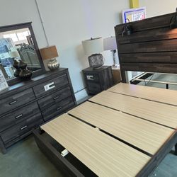 NEW 4 Pcs Bedroom Set