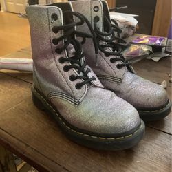 Girls DR. MARTENS AIR CUSHION SOLE