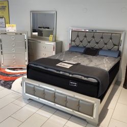 MODERN NEW JASMINE QUEEN BEDROOM SET ON SALE ONLY $1299. KING SET $1399. IN STOCK SAME DAY DELIVERY 🚚 EASY FINANCING 