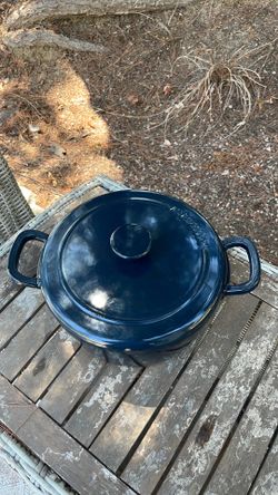 Dutch Oven, Bobby Flay, Blue, Gently used