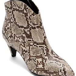 Worthington Womens Marden Kitten Heel Booties

