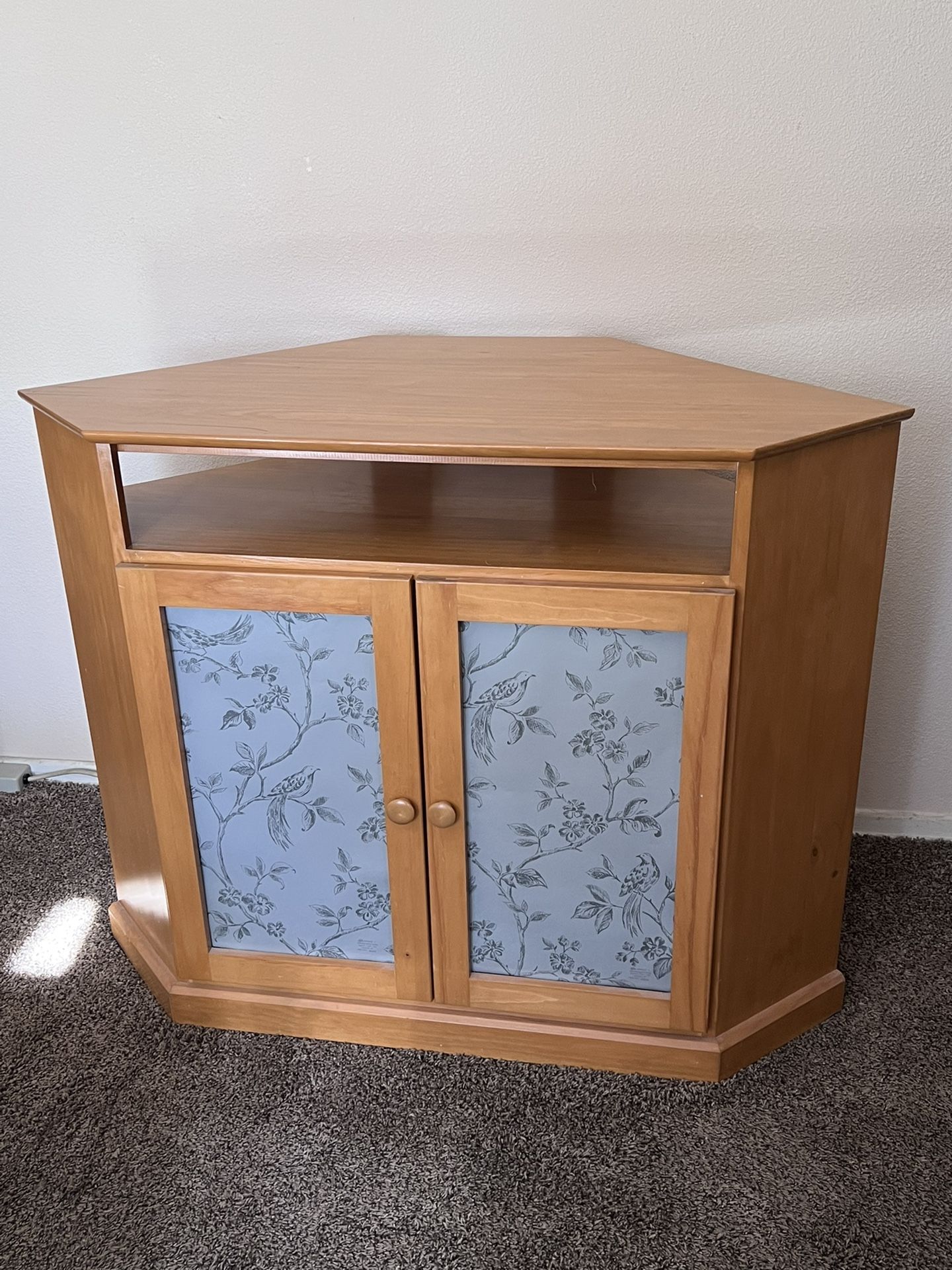 Wood Television Stand Furniture Credenza Cabinet Storage Shelf Table TV Glass Doors