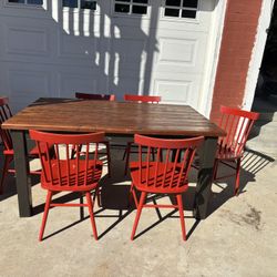 Family Table Set 6 Chairs PRICE IS NEGOTIABLE!!!!!