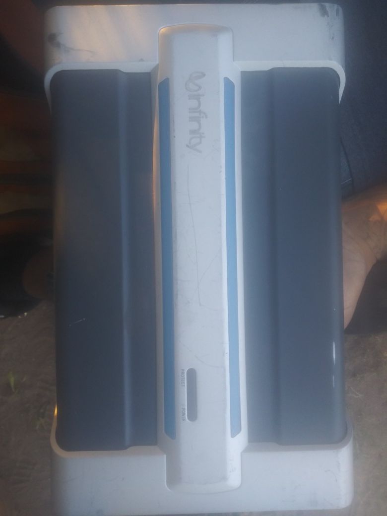 1500 Infinity Audio amp
