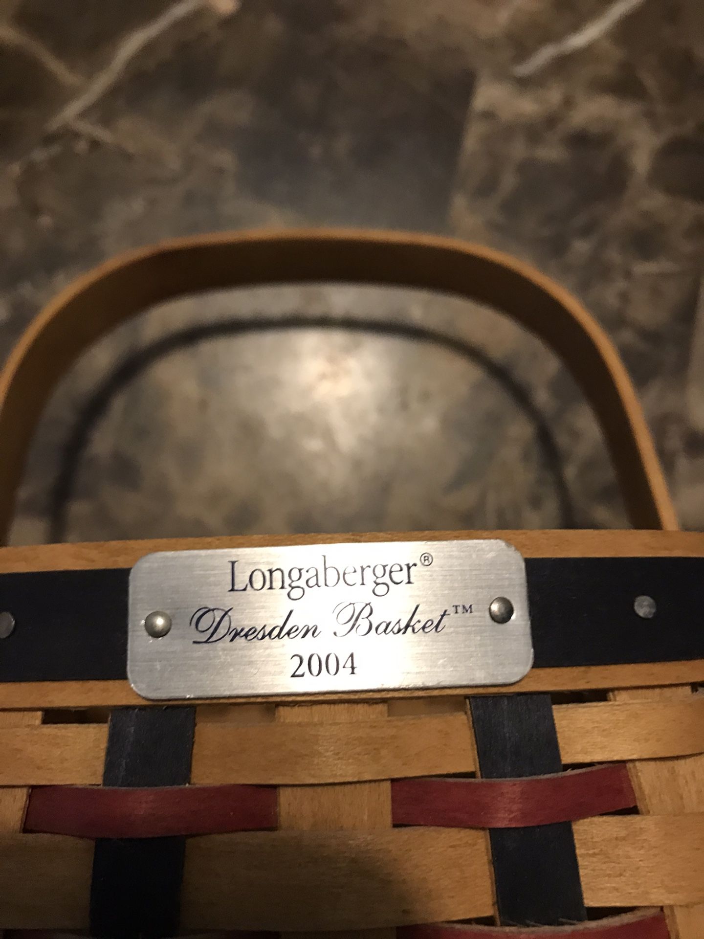 Longaberger 2004 Dresden Basket