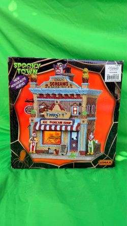 Lemax Spooky Town Frosty’s Ice Scream Shop