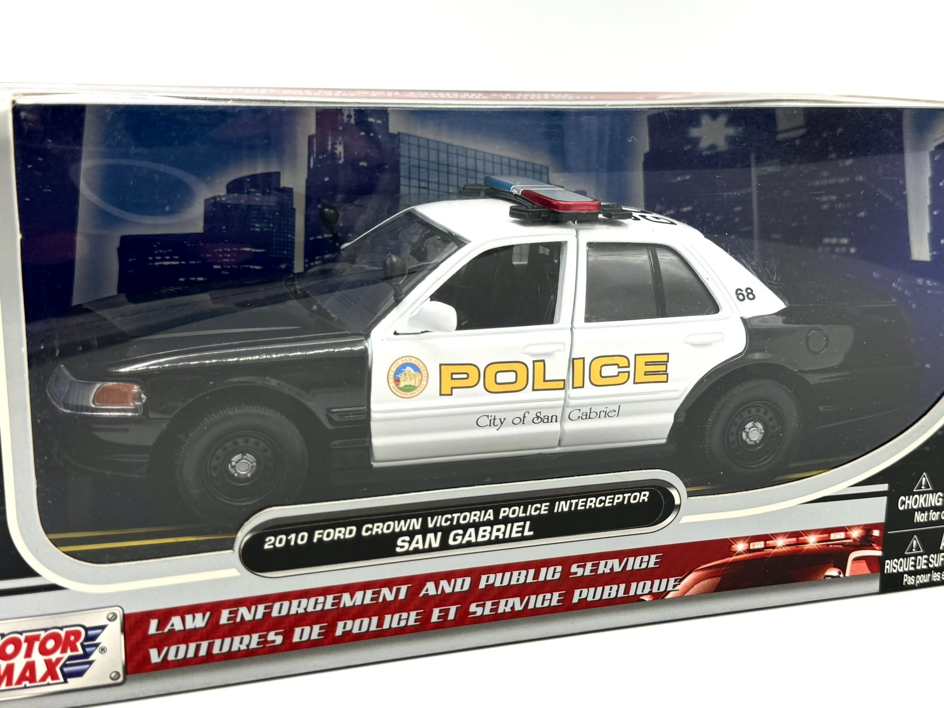 Motor Max 1:24 Scale Diecast Model Car - 2010 FORD CROWN VICTORIA POLICE INTERCEPTOR (SAN GABRIEL)