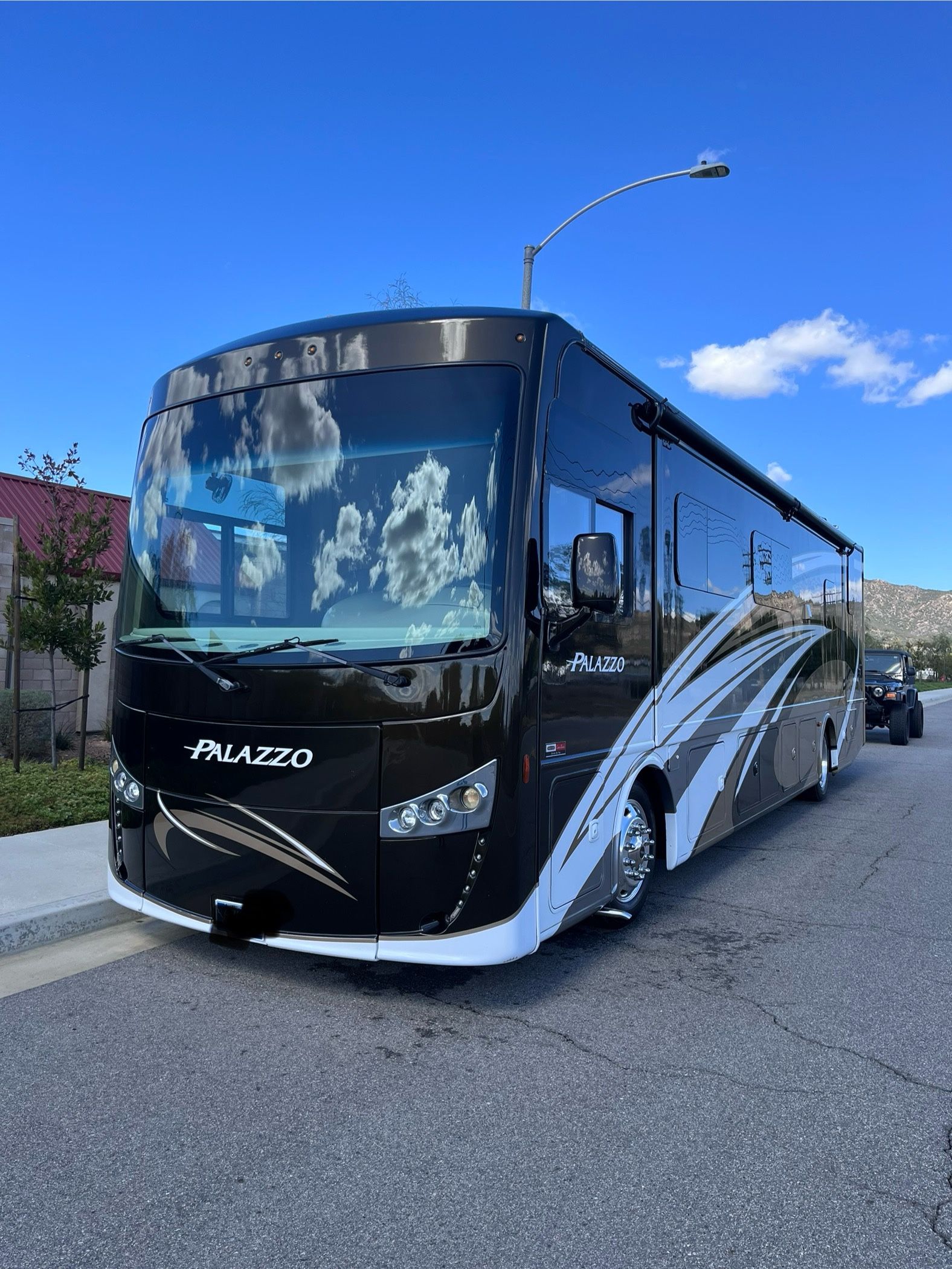 2017 Thor Palazzo 36