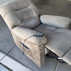 Powered Lift Recliner 