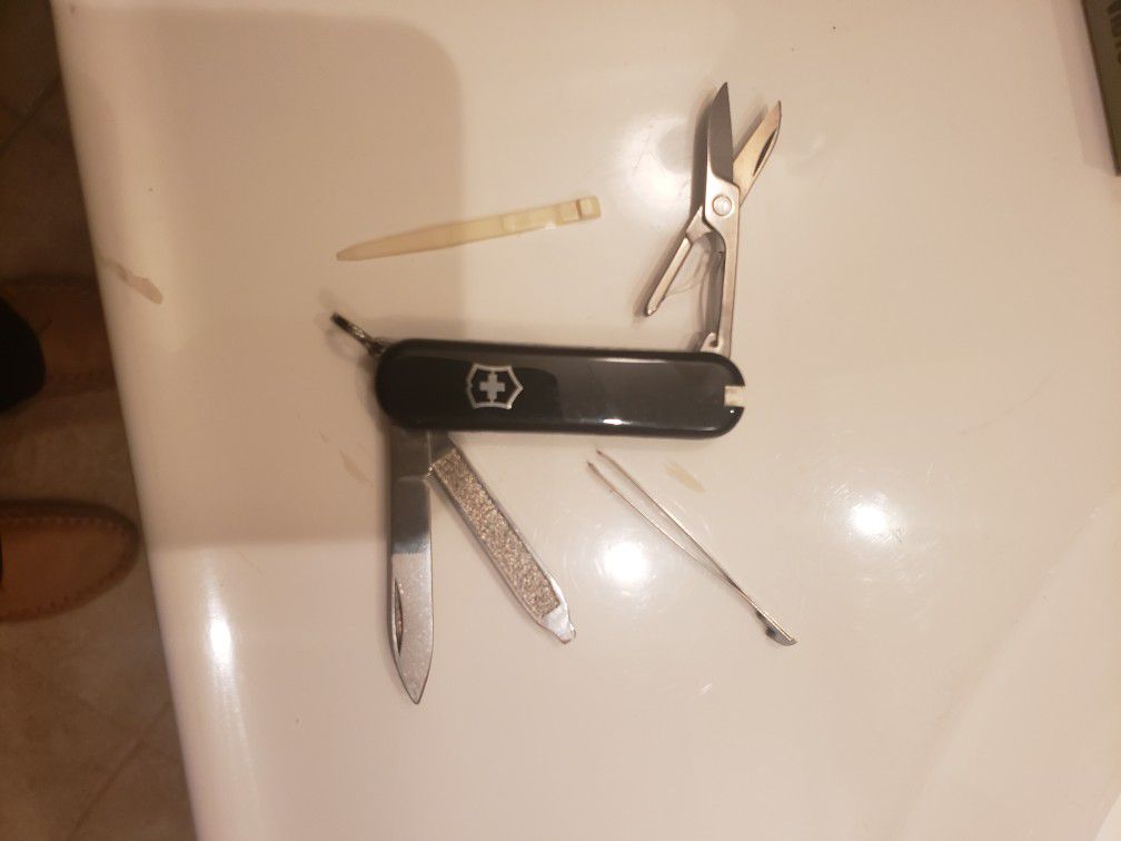 Classic Authentic Swiss Army Knife