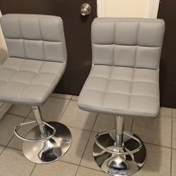 Bar Stools Swivel and Adjustible 