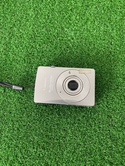 canon Powershot SD750 Digital ELPH Camera
