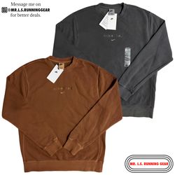 Nike Sportswear Club Fleece Crew-Neck Sweatshirt FZ2717-832 & FZ2717-010