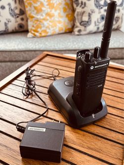Motorola XPR3300e: UHF digital Portable W/New Antenna, Battery & Clip (OEM)