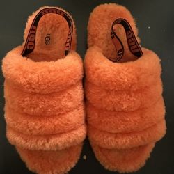 UGG fluff Slippers Women size: 8