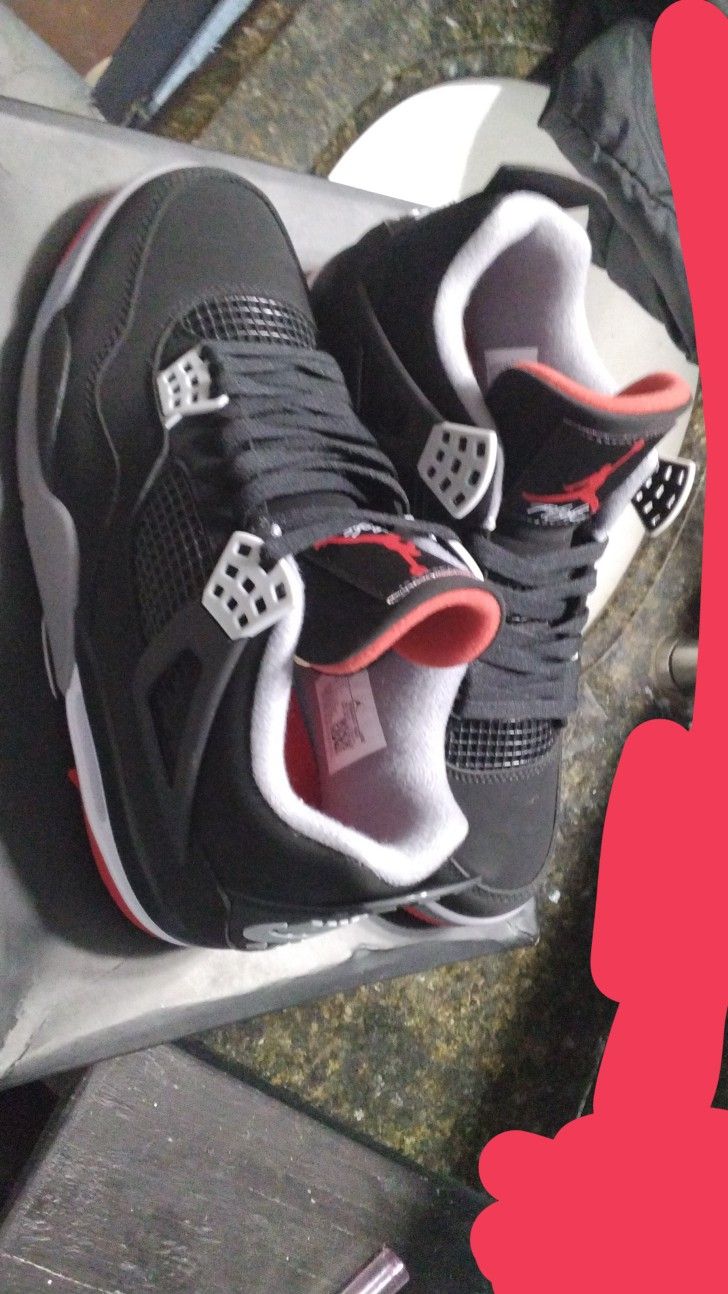Jordan 4s Bred (2019)