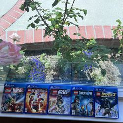 Set Of Lego PS4 Games.