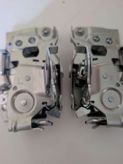G-Body door latch set new