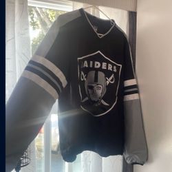 Raiders Size Large 