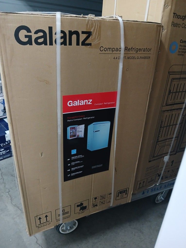 NEW COMPACT REFRIGERATOR 