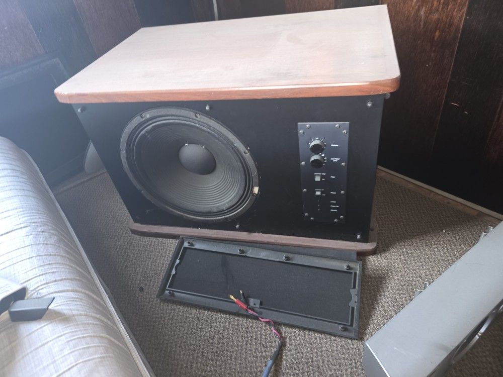 High End Krix Australian 15 Powered Subwoofer Working Condition
