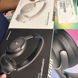 Bose Headphones Brand New