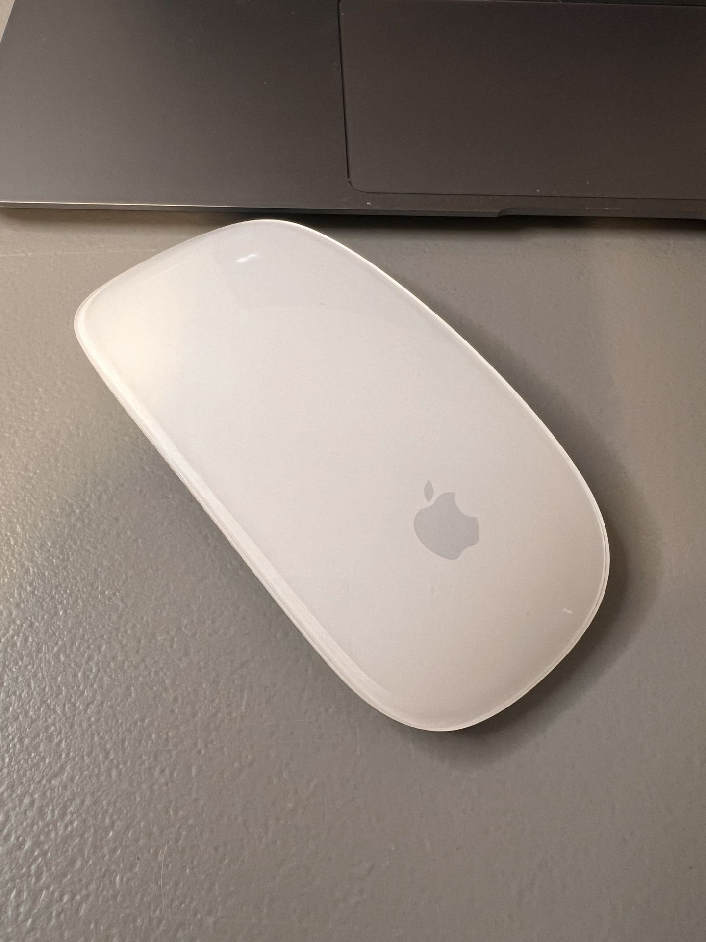 Apple Magic Mouse Wireless Bluetooth White A1296
