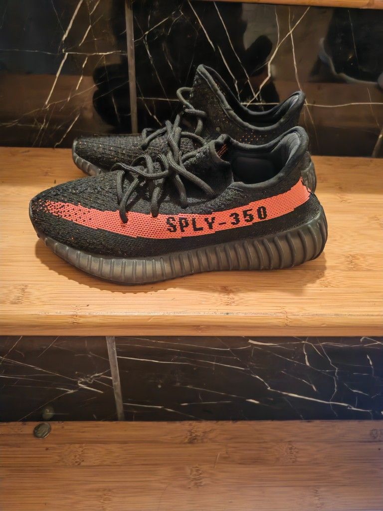 Yeezy Size 5