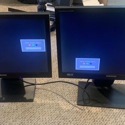 15’ Computer Monitors W/ Stands